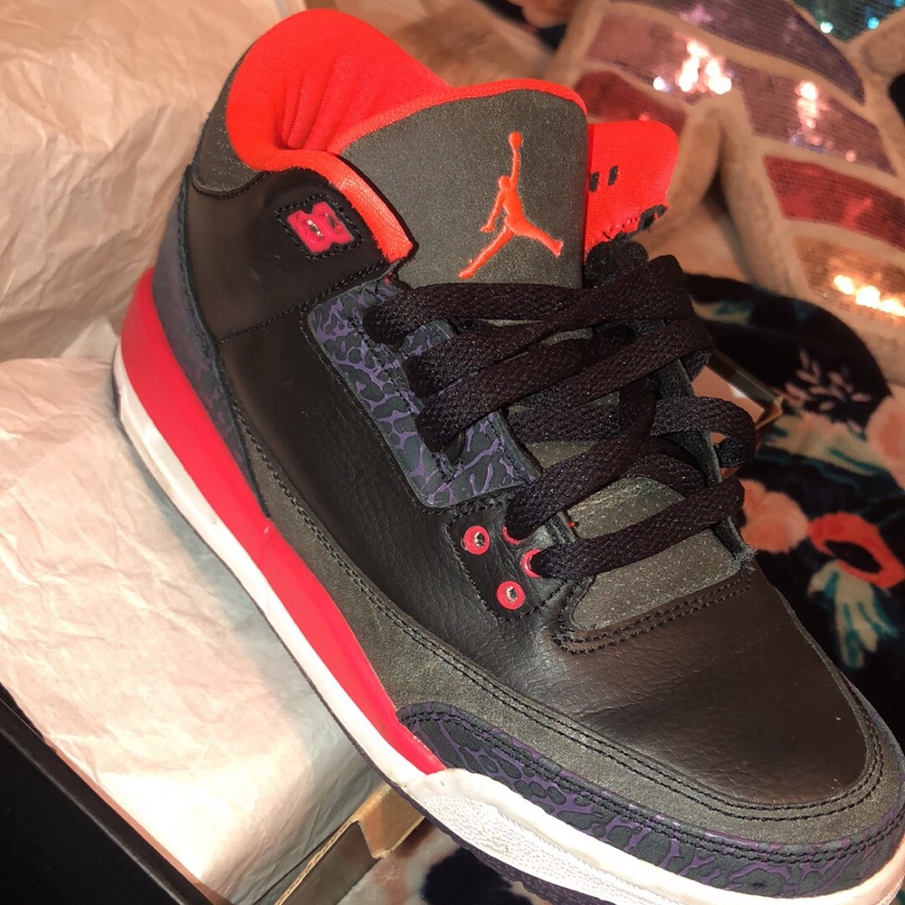 Air Jordan 3s